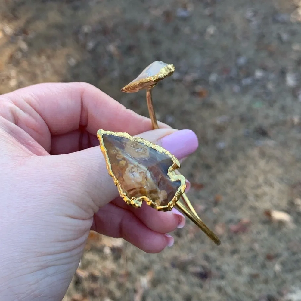 Double Arrow Head Bangle Cuff Bracelet - Picture 7 of 13